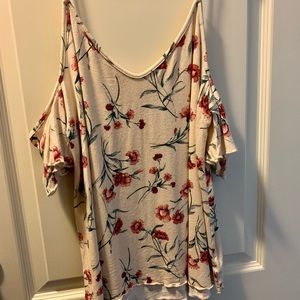 Open shoulder floral top
